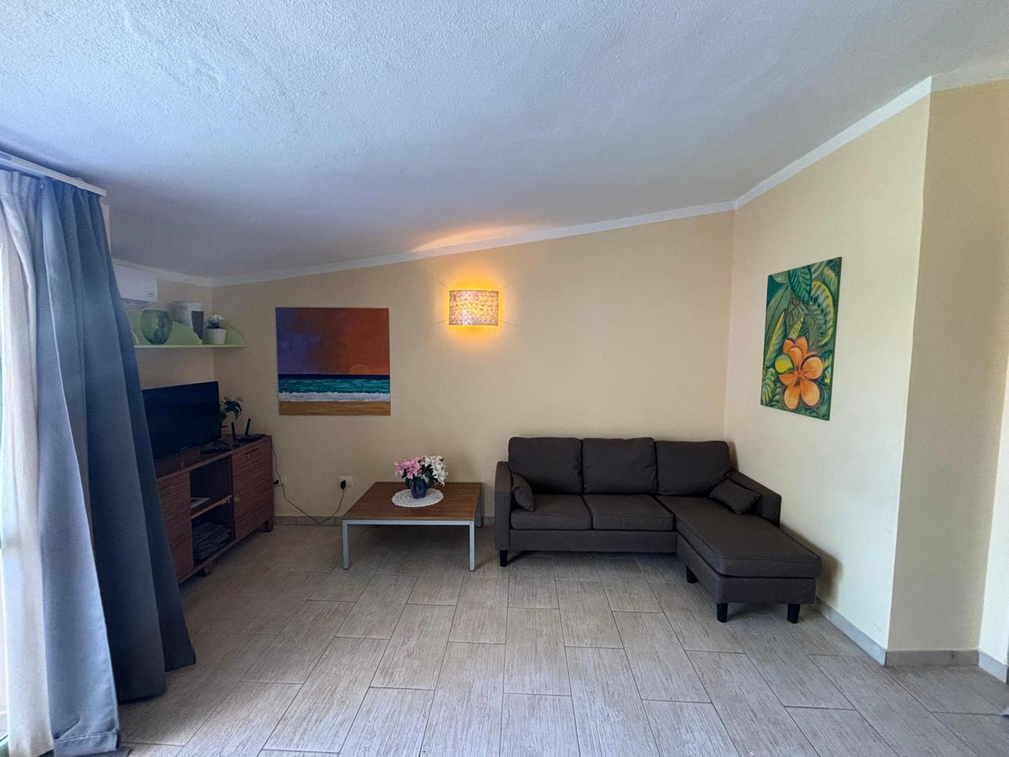Cozy Apartment With Pool, Near Beach And Center Санта-Мария Экстерьер фото
